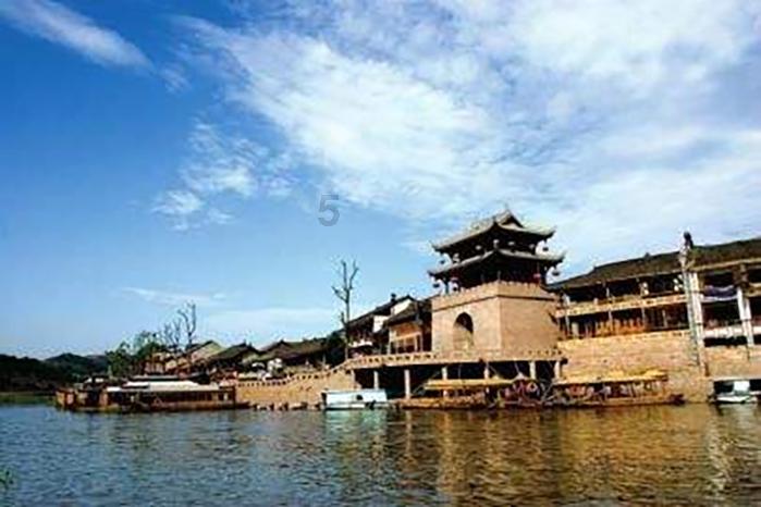 清风劲吹润铁岭｜“超级综窗”擦亮公安“办事不求人”服务品牌