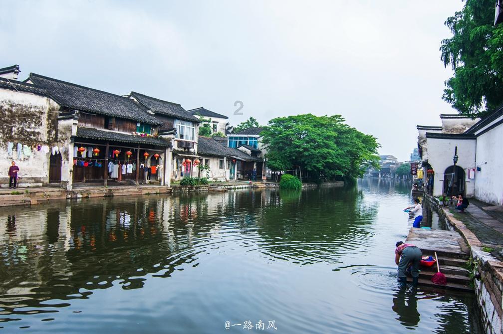 人保财险贵州安顺紫云支公司:反洗钱宣传进集市